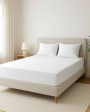 White Microfiber Fitted Bedsheet – Ultra-Soft, Wrinkle-Resistant, Deep Pocket Design for All-Round Mattress Fit