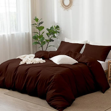 रज़ाई सुपर सॉफ्ट माइक्रोफाइबर 3 पीस डुवेट कवर सेट और 2 पिलो कवर (18X28 इंच) - सिंगल, डबल, किंग साइज़ / चॉकलेट ब्राउन