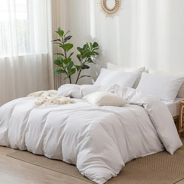 रज़ाई सुपर सॉफ्ट माइक्रोफाइबर 3 पीस डुवेट कवर सेट और 2 तकिये के कवर (18X28 इंच) - सिंगल, डबल, किंग साइज़ / सफ़ेद 